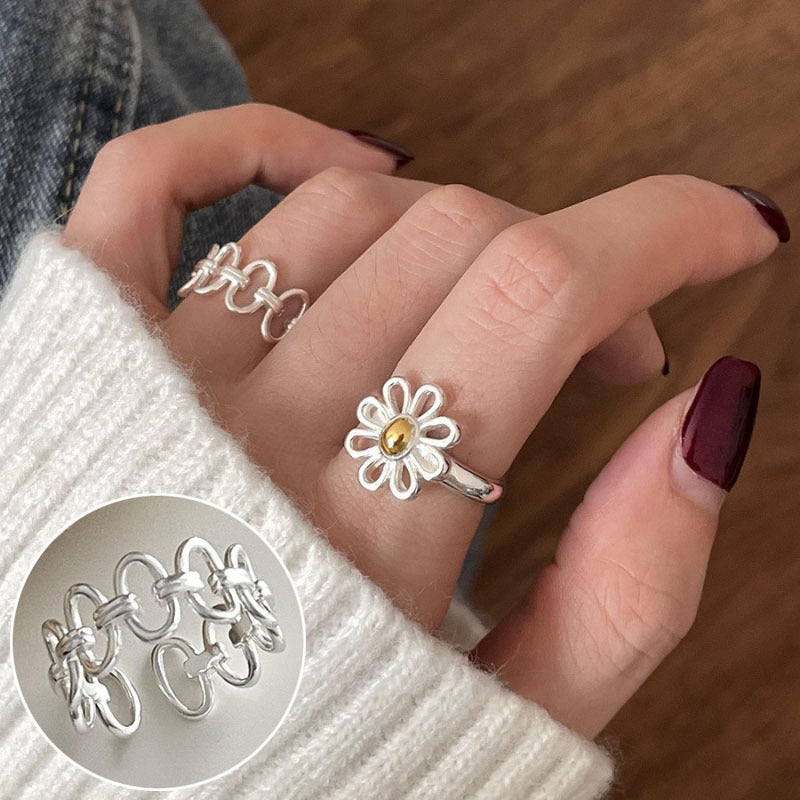 Dignified Geometric Lines Winding Sier Opening Rings