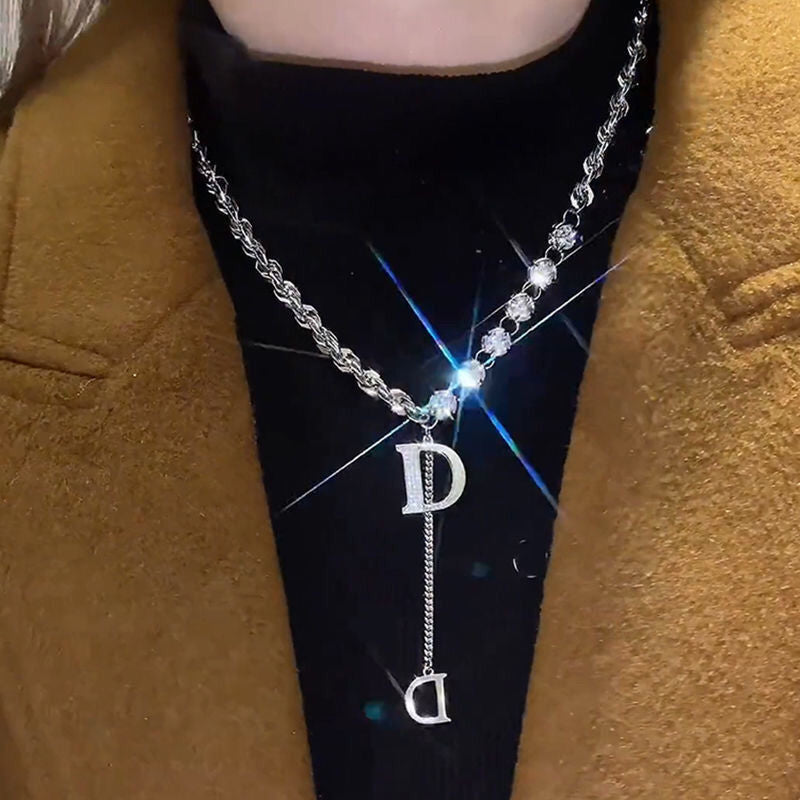 Luxury Minority Design Sense Metallic Sweater Chain Necklaces