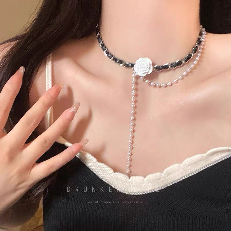 Women's Sweet Cool Style Twin For Light Luxury Necklaces