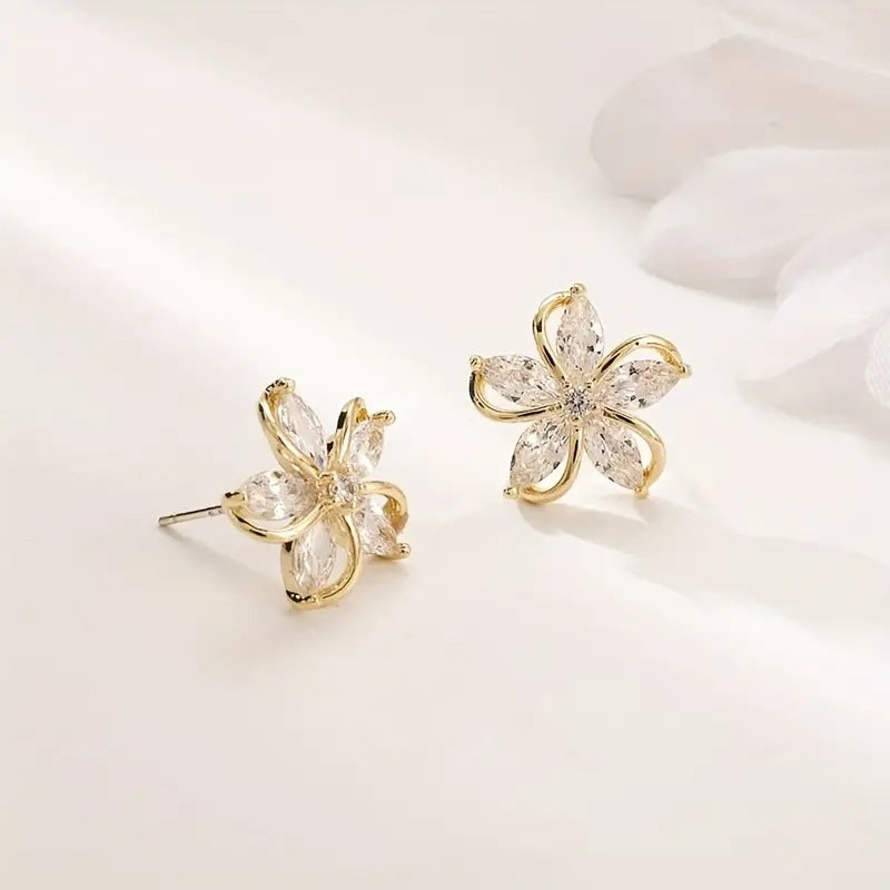 Women's Five Petal Flower Shiny Ear Elegant Earrings