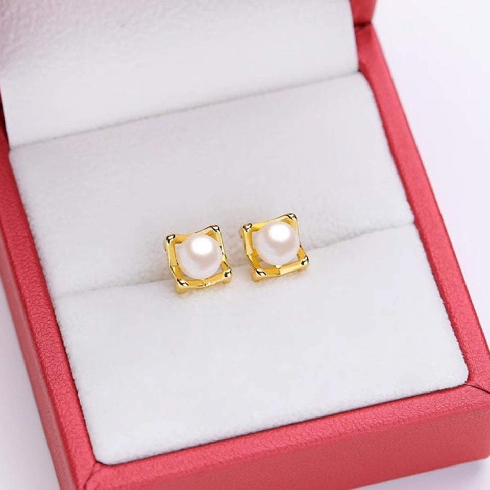 Women's Pearl Ear High-grade Square Simple Temperament Stud Earrings