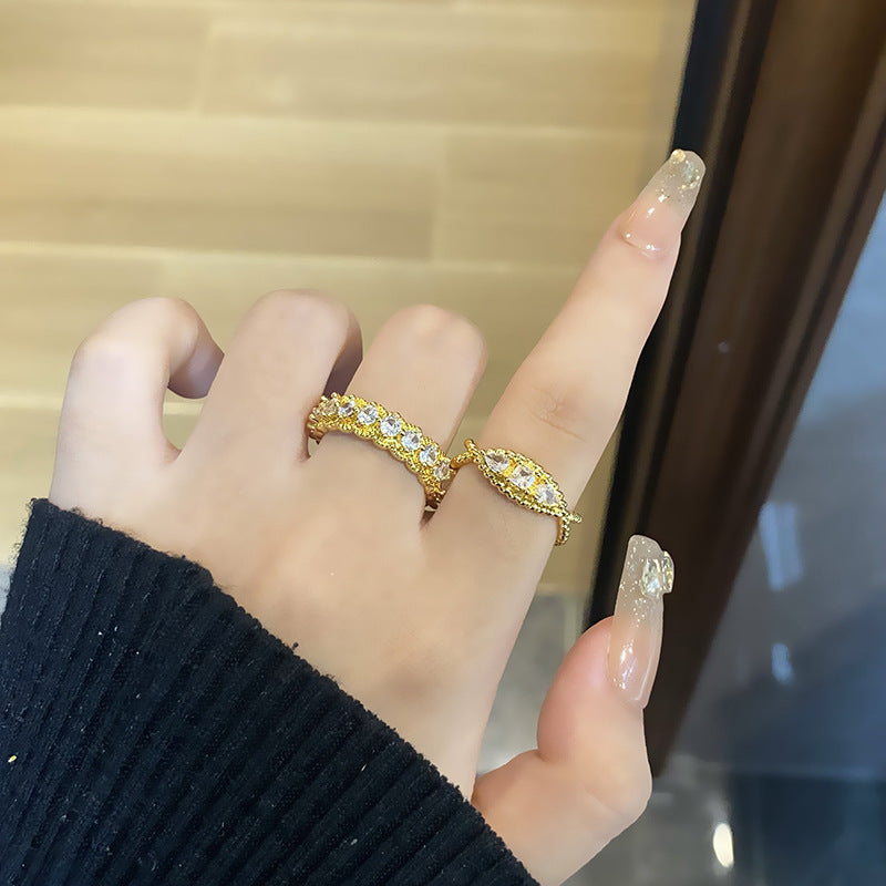 Golden Duplex Cross Micro Setting Light Rings