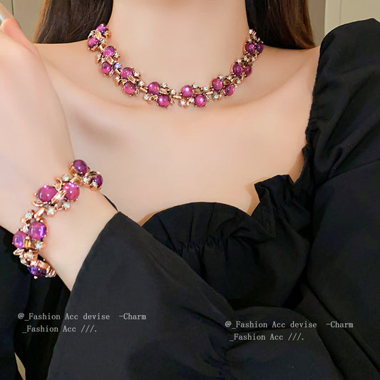 Geometric Exaggerated Design Clavicle Chain Retro Necklaces