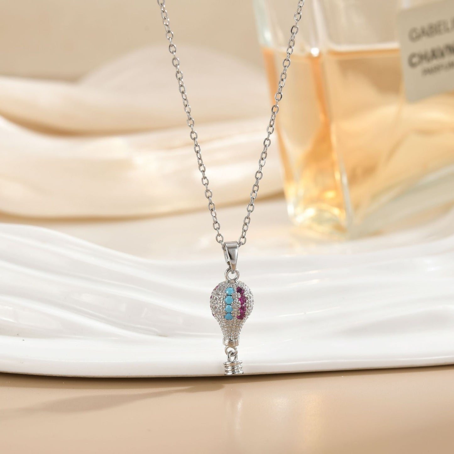 South America Turkey Three-dimensional Hot Air Balloon Female Affordable Luxury Pendants