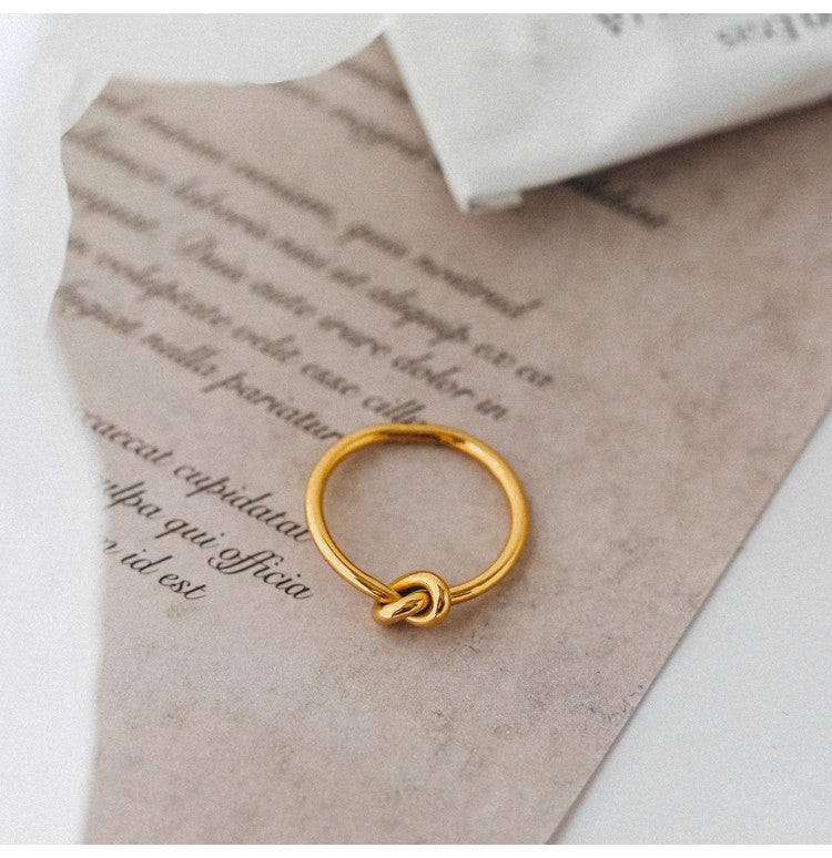 Line Knotted Female Fashion Unique Gold-plated Rings