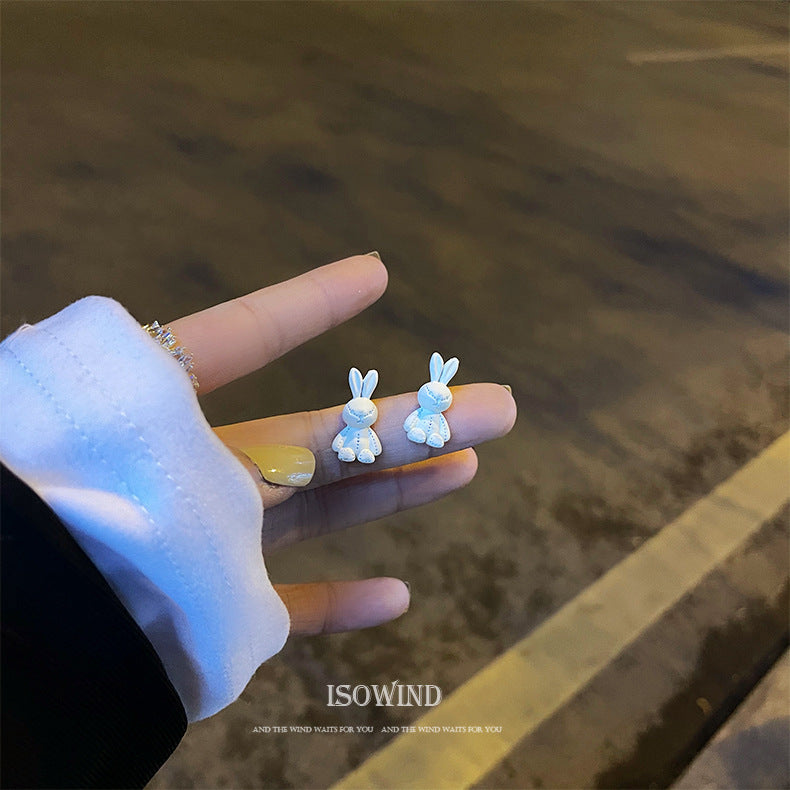 Fresh Sweet Cartoon Bunny Bear Love Heart Minority Design Refined Stud Earrings