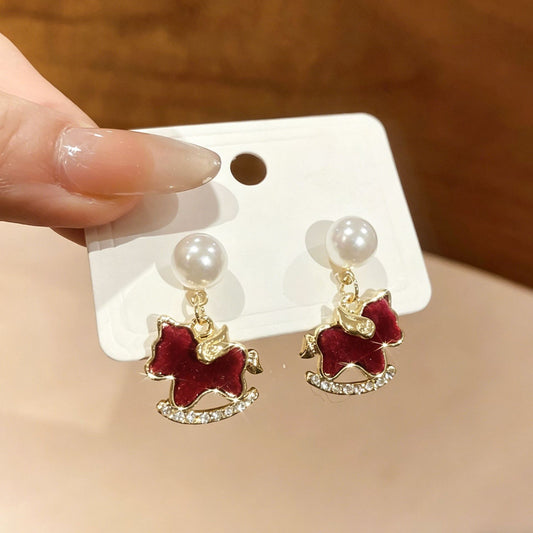 Needle High-grade Flocking Pony Pearl Retro Earrings