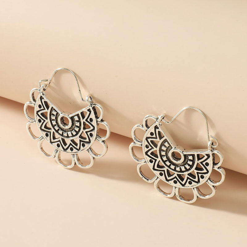 Carved Female Temperament Alloy Geometric Ear Clip Earrings