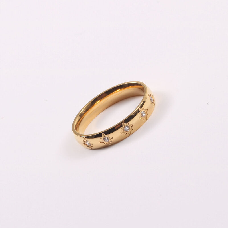 Inlaid Rhinestone Titanium Steel Gold Plating Rings