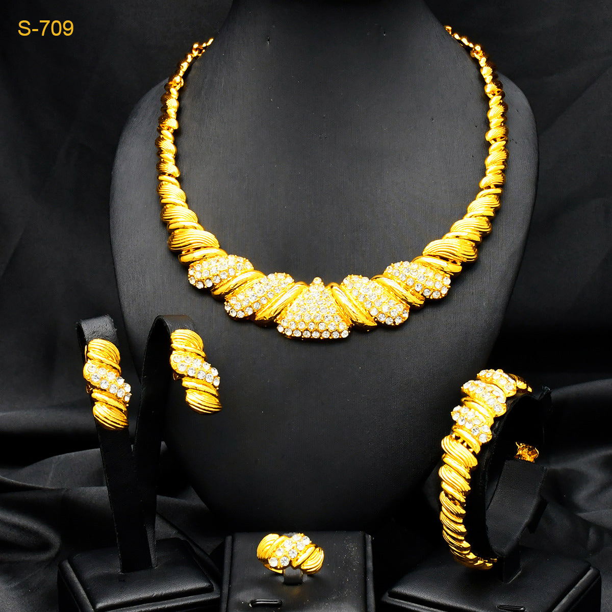 Classic Classy Women's Alloy Wedding Decoration Jewelry Set