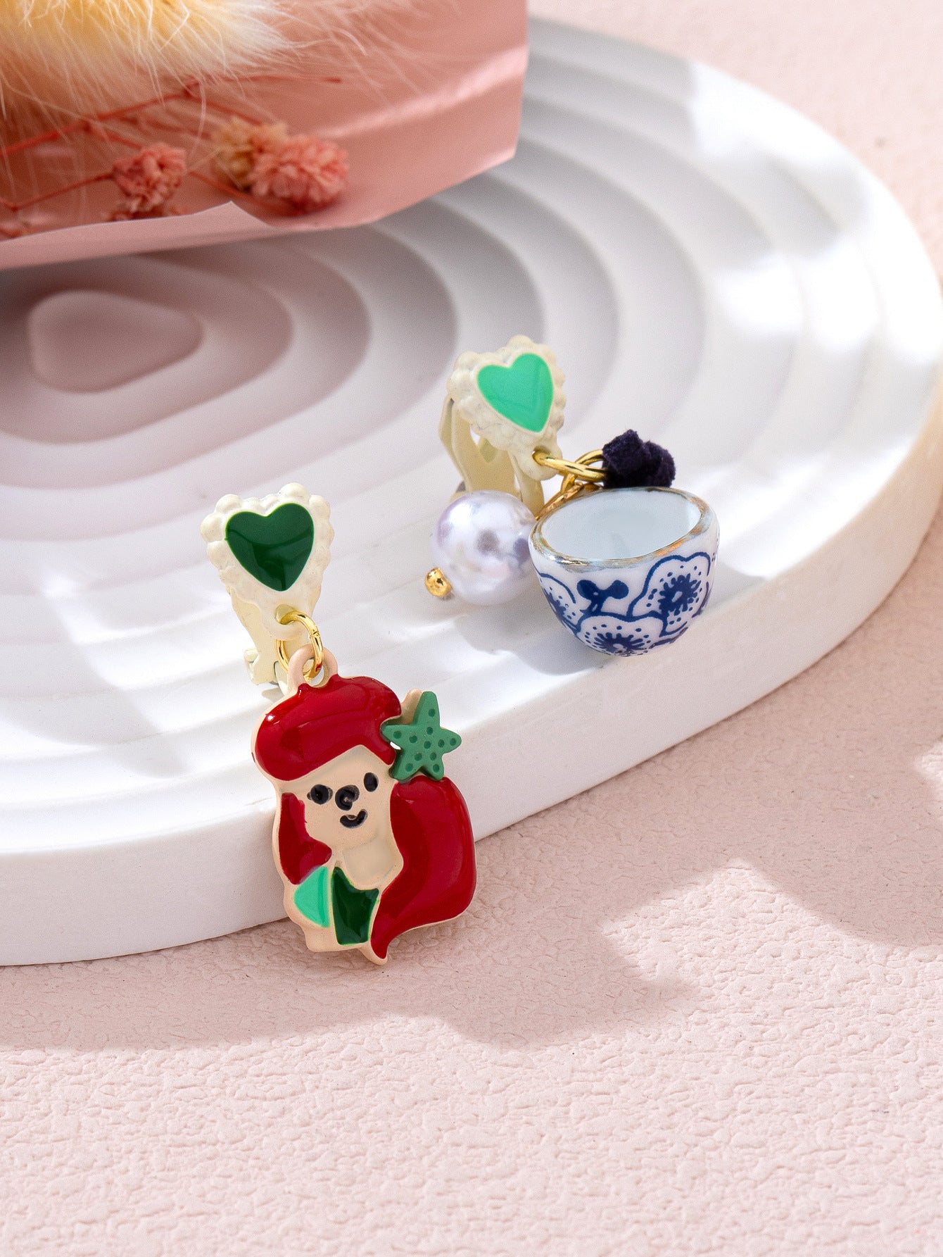 Princess On The Run Red Bow Stud Earrings