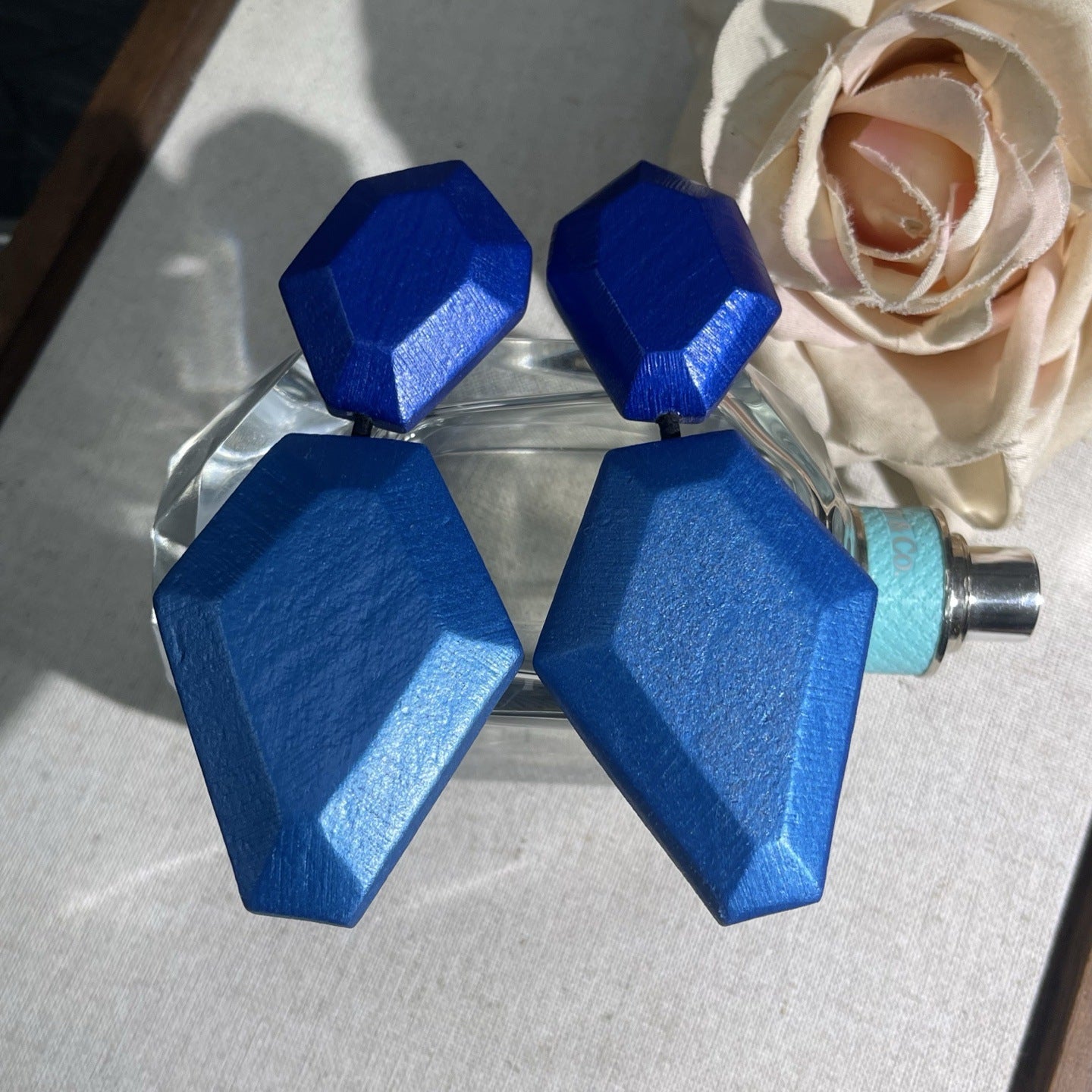 Mi Ebony Colorful Exquisite Ear Clip Niche Personality Earrings