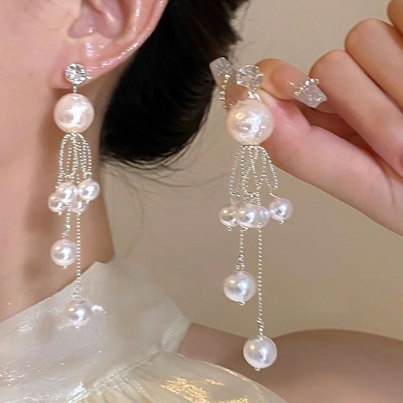 Women's Diamond Butterfly Tassel Romantic Design Style Earrings