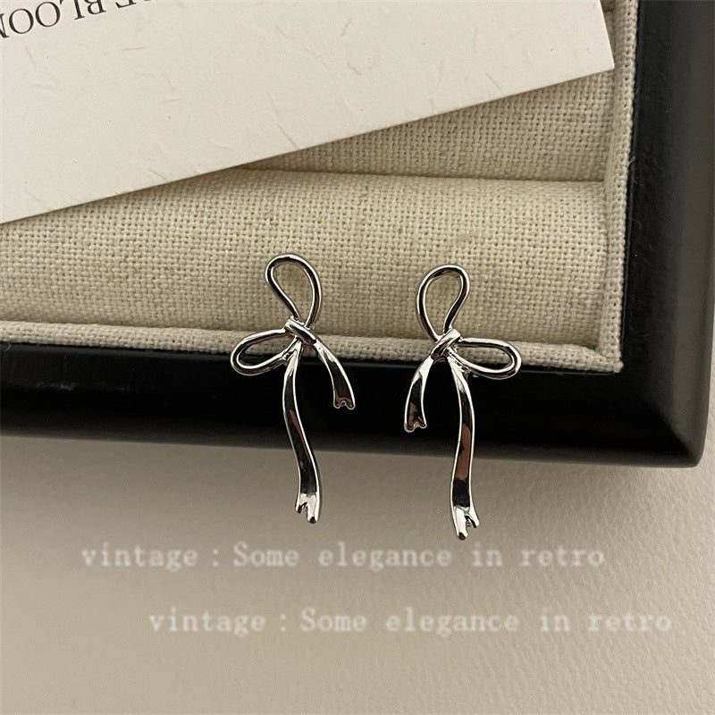 Women's Ribbon Metal Bow Fashion Simple Sweet Elegant Earrings