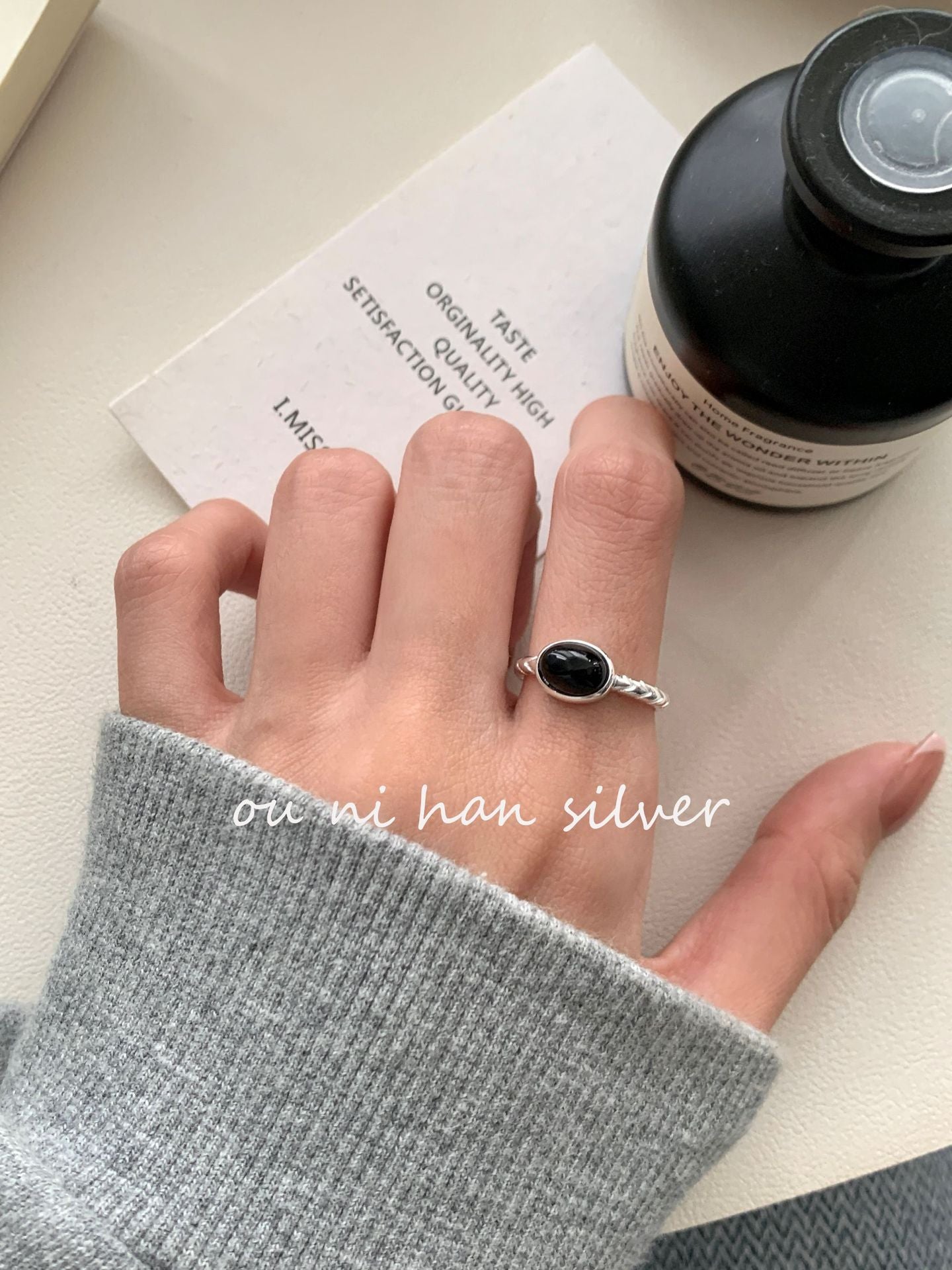 Sterling Sier Oval Black Agate White Rings