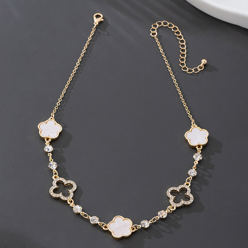 Women's Fashion High Sense Lucky Diamond Four-leaf Clover Necklace