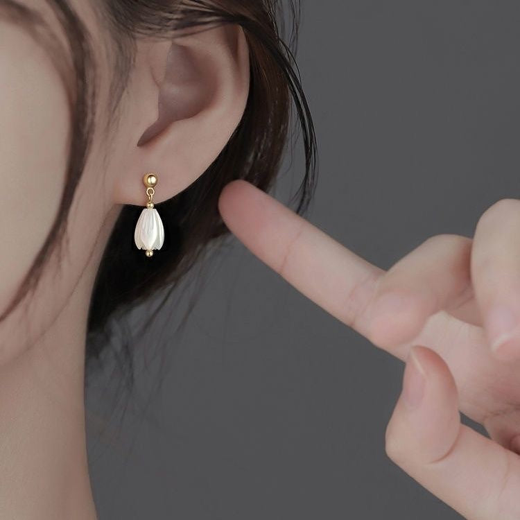 An Female Mori Style Sense Ear Clip Light Luxury Earrings