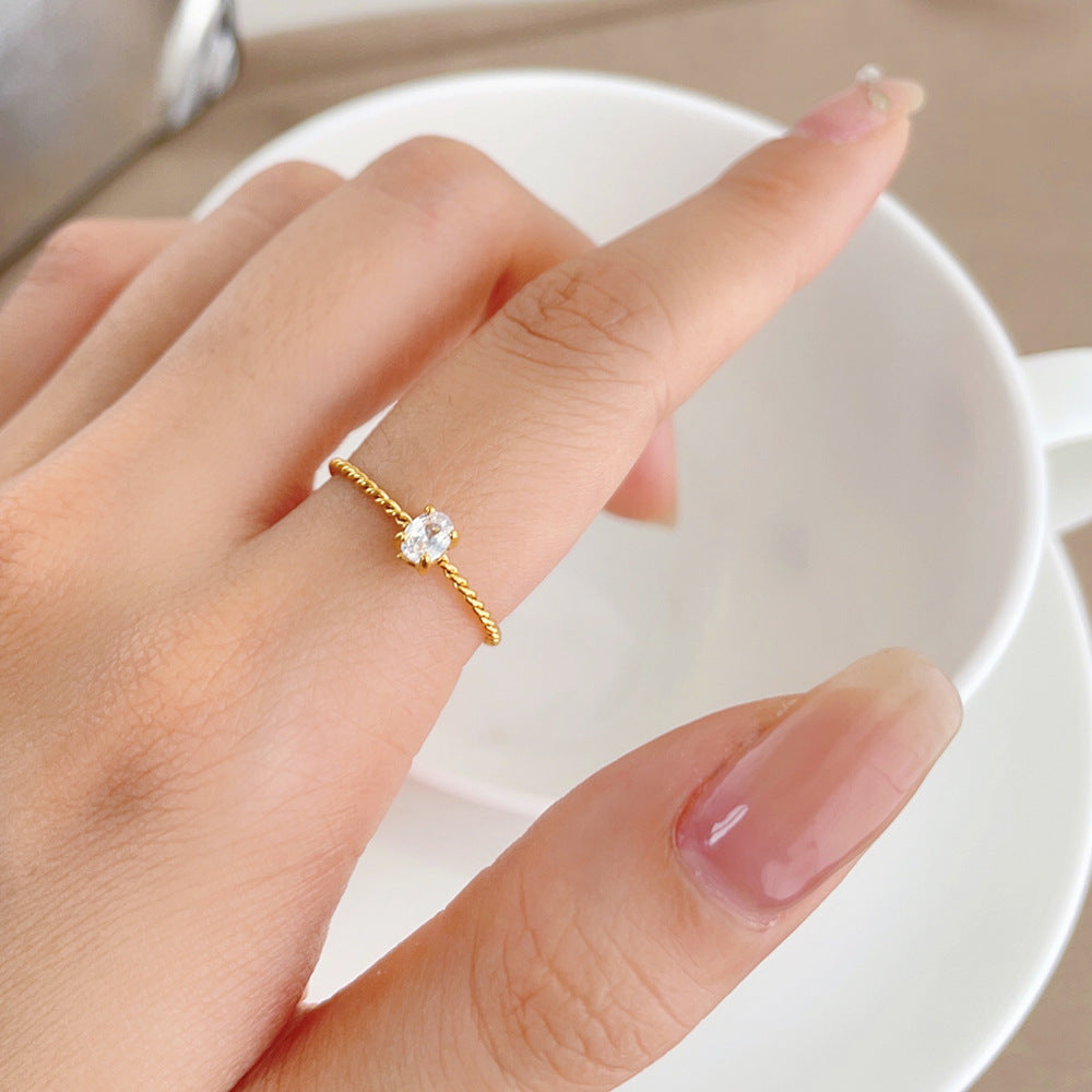 Design Gold-plated Oval Zircon Fine Twist Rings