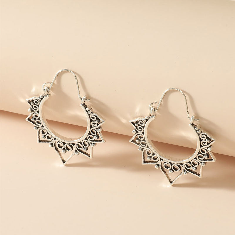 Carved Female Temperament Alloy Geometric Ear Clip Earrings