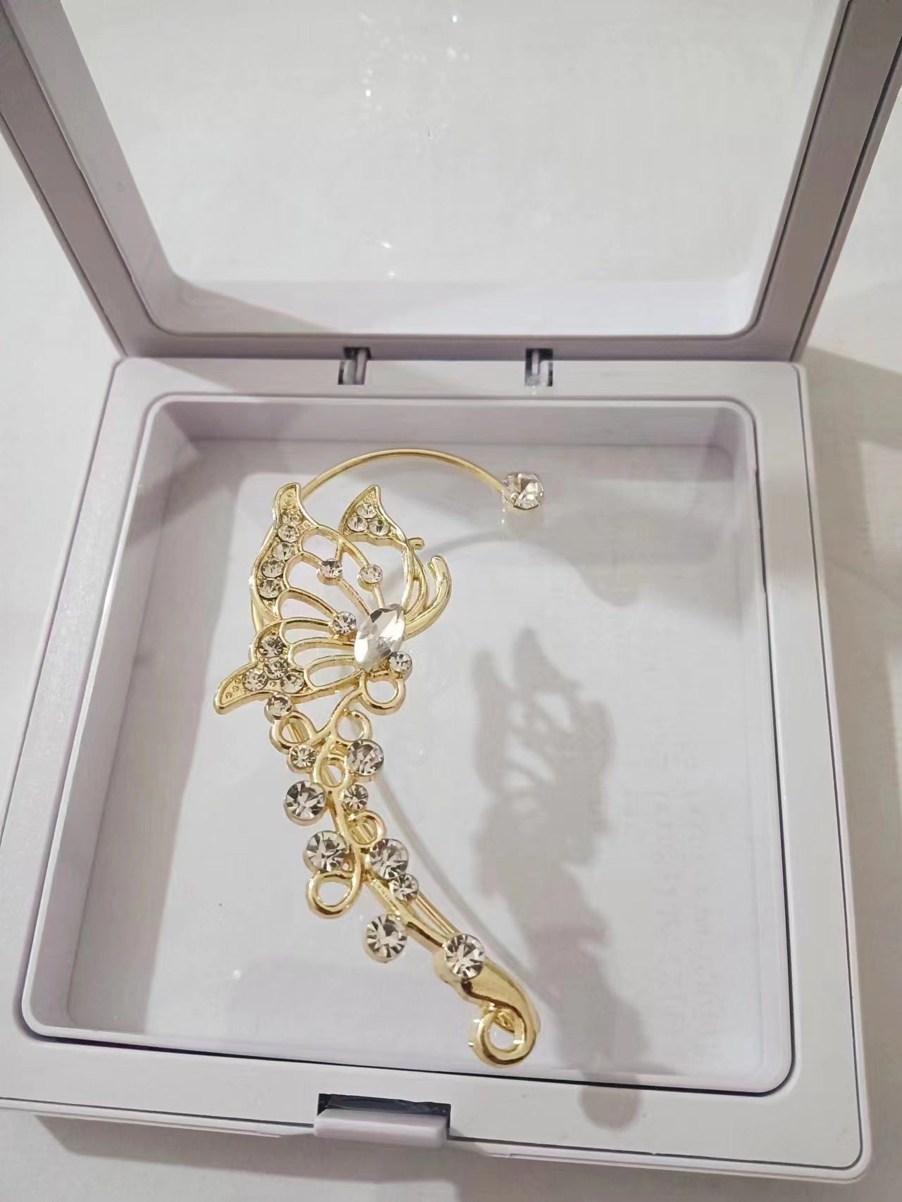 Butterfly Hook Fairy One-piece Elegant No Earrings