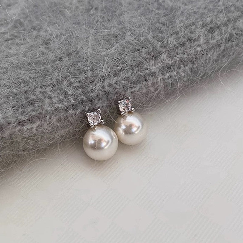 Women's Micro Inlaid Zircon Pearl Niche Design Clavicle Chain Necklaces