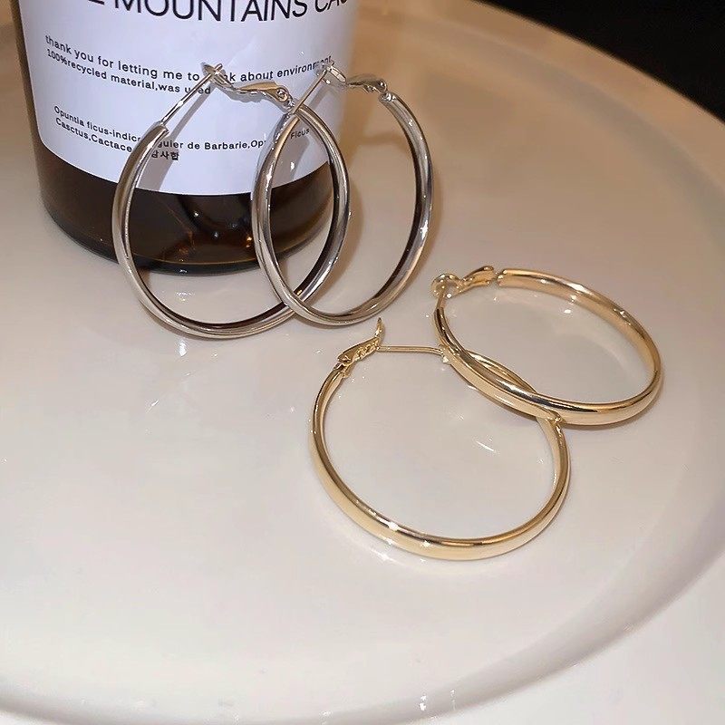 Women's Simple High-grade Big Circle Ear Exaggerating Rings