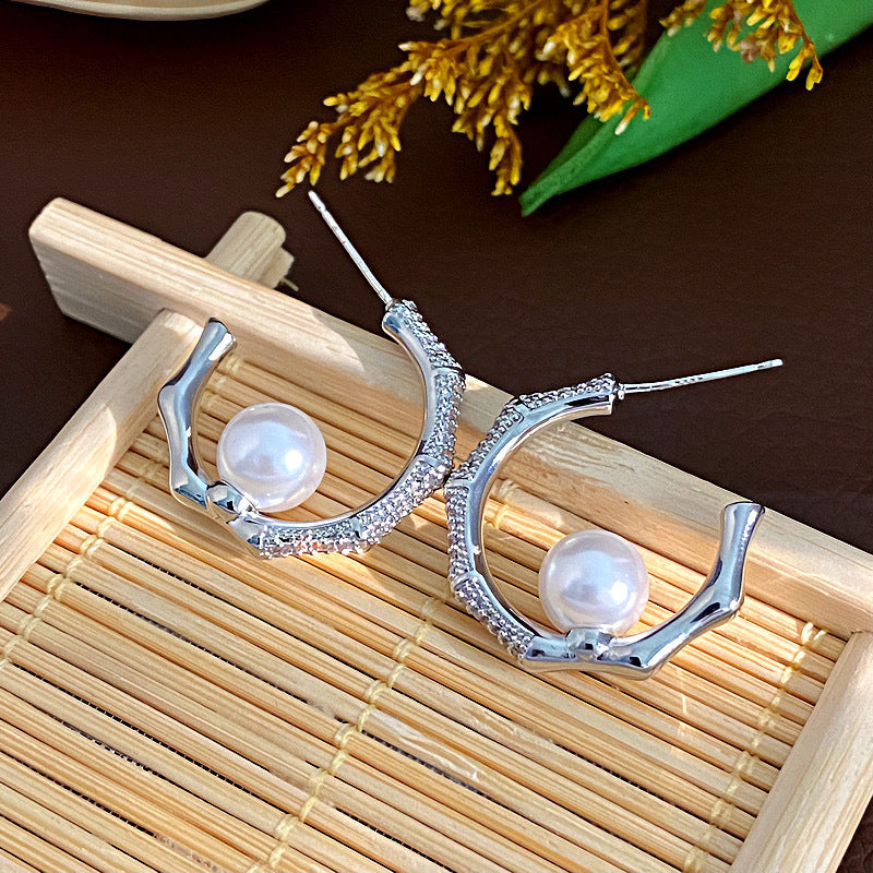 Women's Luxury Letter Tassel Front Rear Pearl Earrings