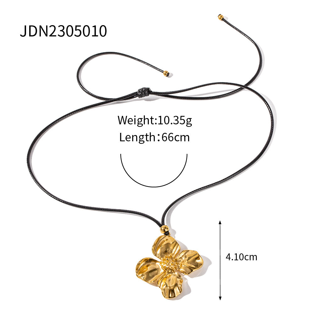 Beautiful Flowers Ornament Gold-plated Sunflower Pattern Stainless Necklaces