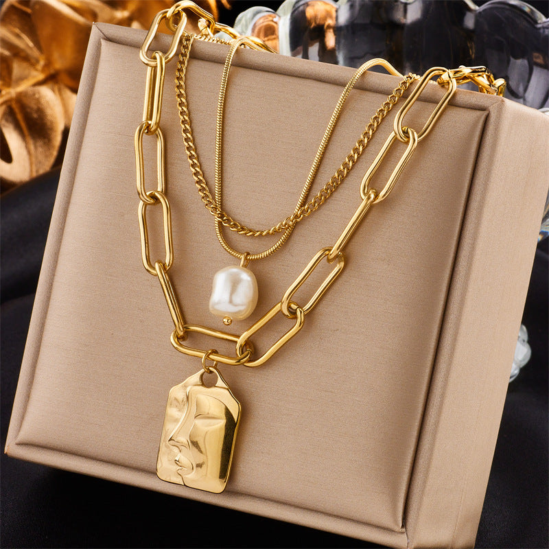 Creative Design Irregular Chain Diamond Square Necklaces
