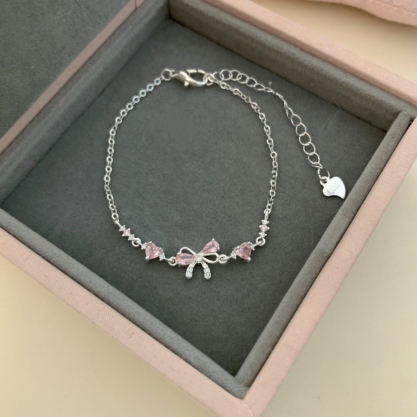 Bow Exquisite Commuter Niche Design Light Luxury Fashion Love Small Bracelet