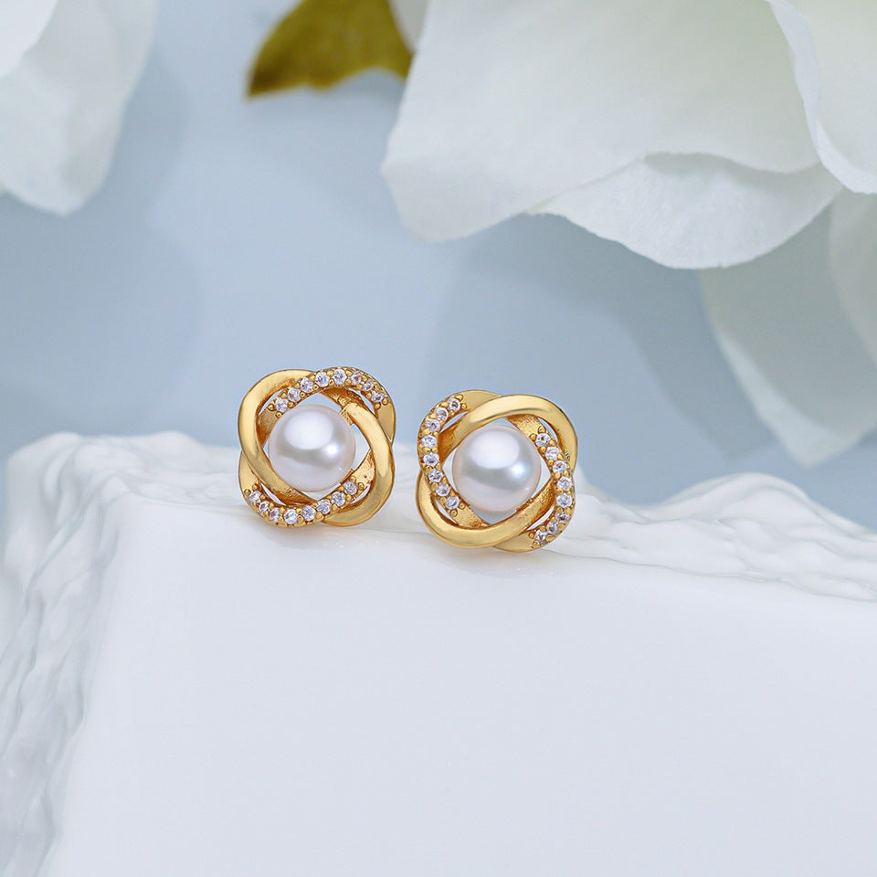 Women's Pearl Ear High-grade Square Simple Temperament Stud Earrings