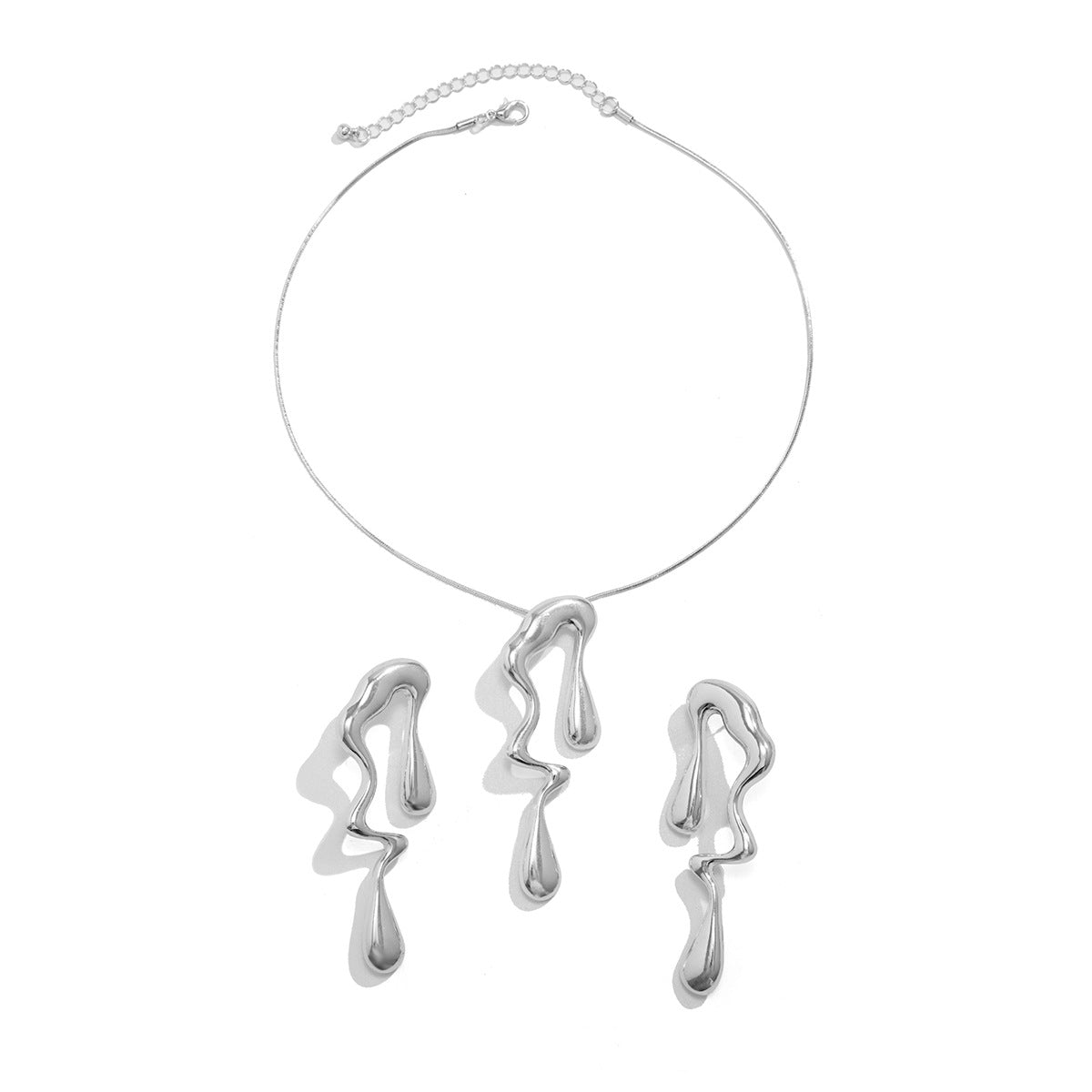 Ornament Liquid Design Sweet Cool Metallic Necklaces