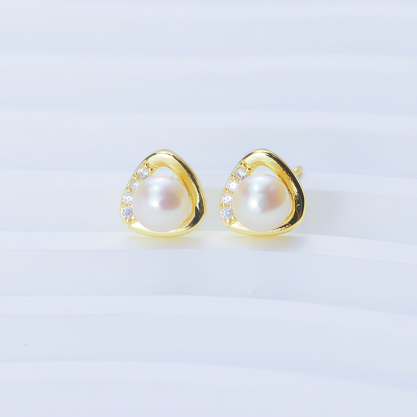 Women's Pearl Ear High-grade Square Simple Temperament Stud Earrings