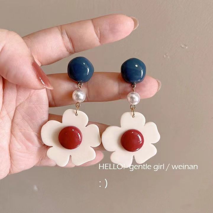 Women's Summer Fresh Flower Trendy Dopamine Color Earrings