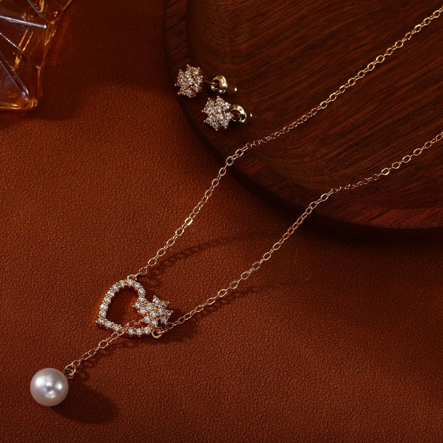 Gold Love Pearl Clover Ear Temperament Affordable Luxury Jewelry Set