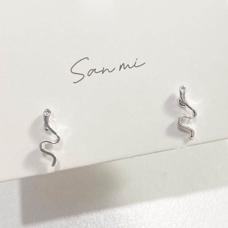 Fresh Plain Sier Plated Bow Female Small Simple Stud Earrings