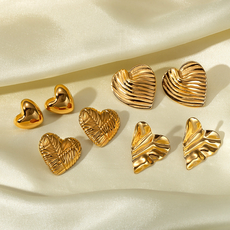 Stainless Steel Titanium Glossy Heart-shaped Design Corrugated Earrings