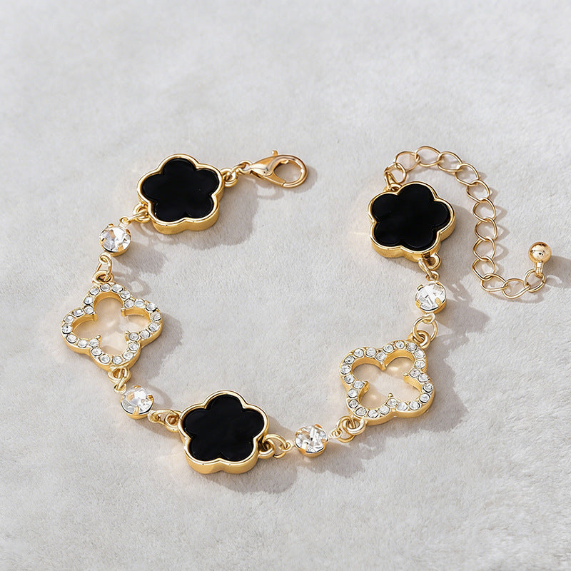 Women's Fashion High Sense Lucky Diamond Four-leaf Clover Necklace