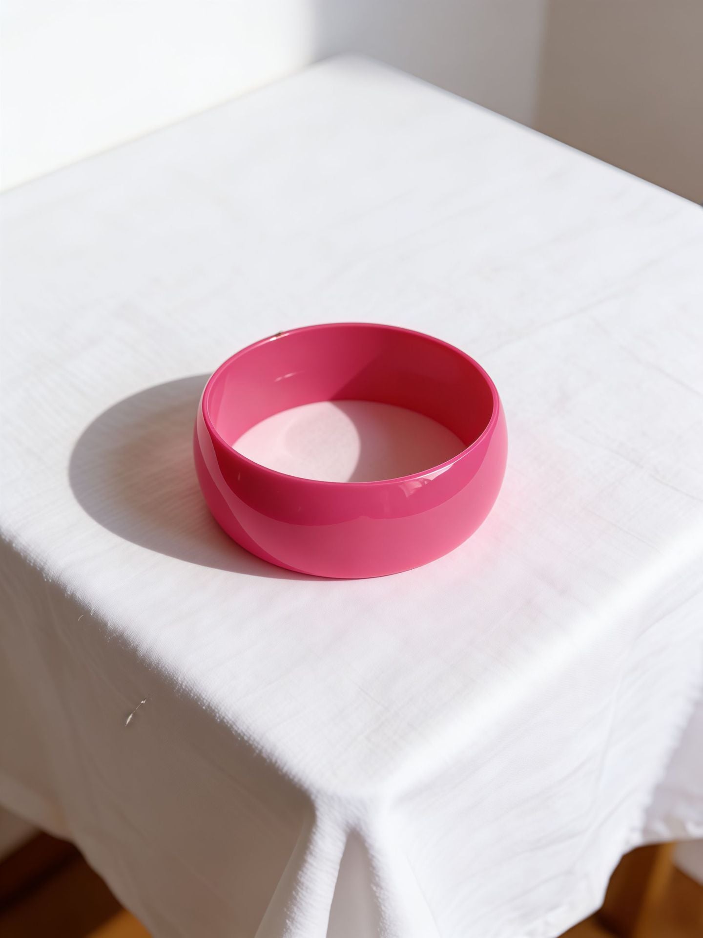 Plastic Popular Aperture Solid Color Glossy Bracelet