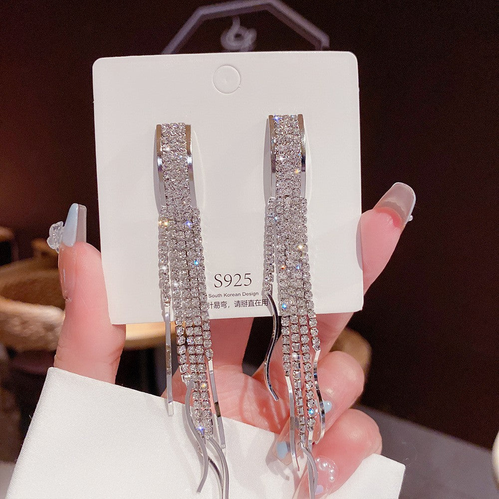 Women's Vintage Tassel Diamond High-grade Ear Minority Earrings