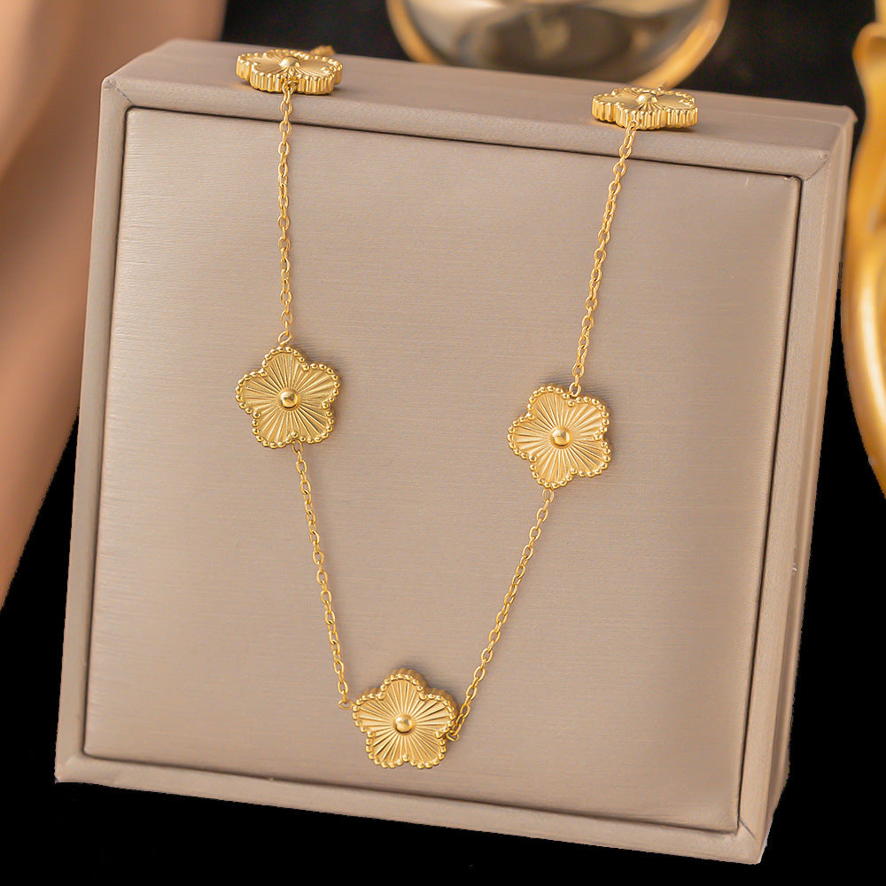 High-grade Niche Pork Belly Clover Female Trendy Necklaces