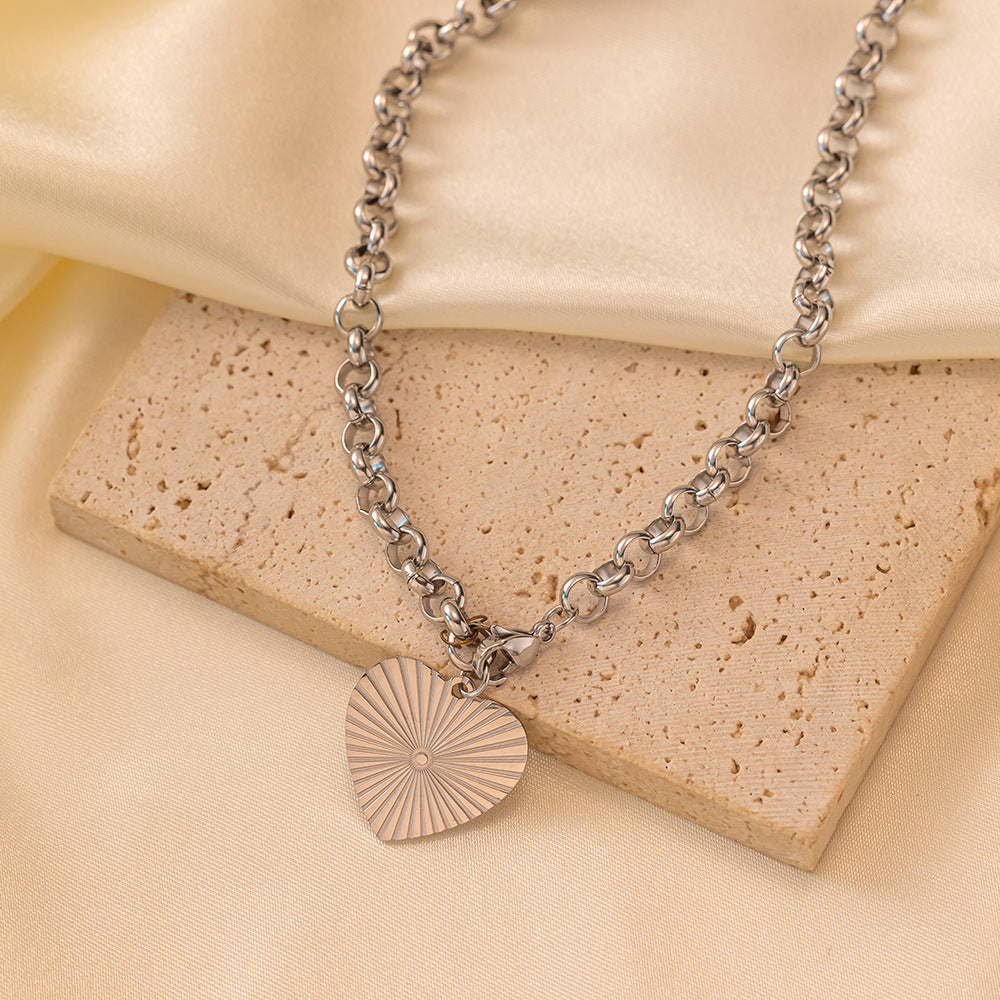 Women's Heart-shaped Stainless Steel For High-grade Golden Peach Heart Necklaces