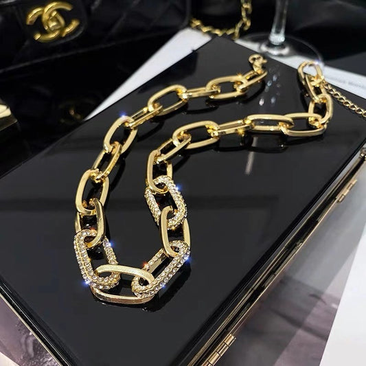 Women's Decorative Fashionable Short Clavicle Rhinestone Stitching Necklaces