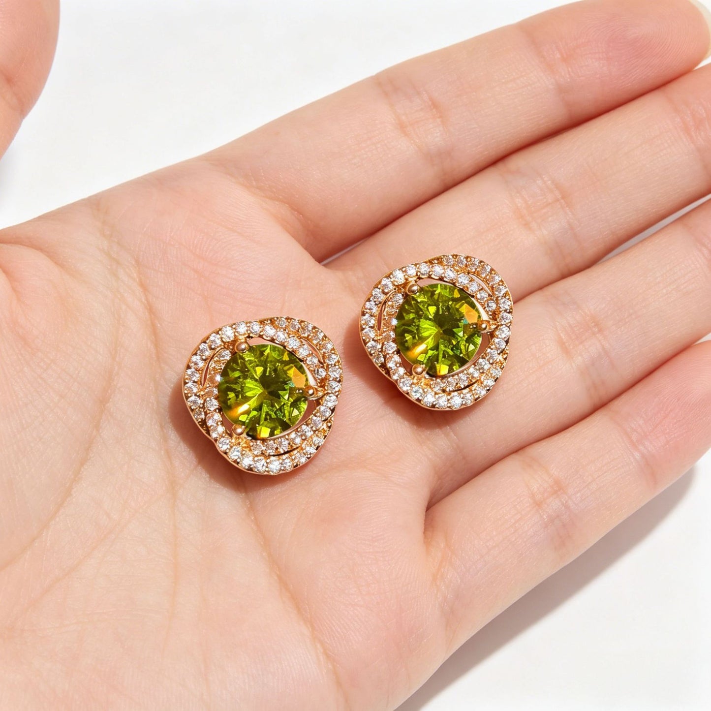 Zircon Flower Hollow Ear Light Luxury Minority Shining Stud Earrings