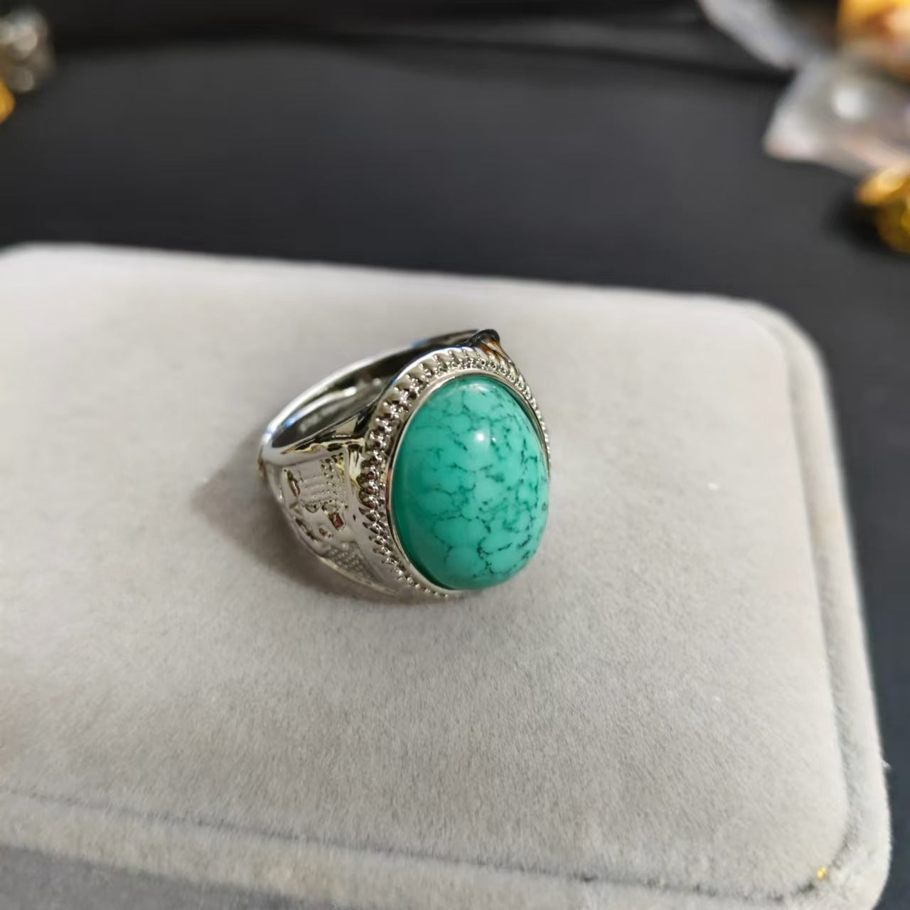 Men's Sier Emerald Retro Hollow Open Mouth Rings