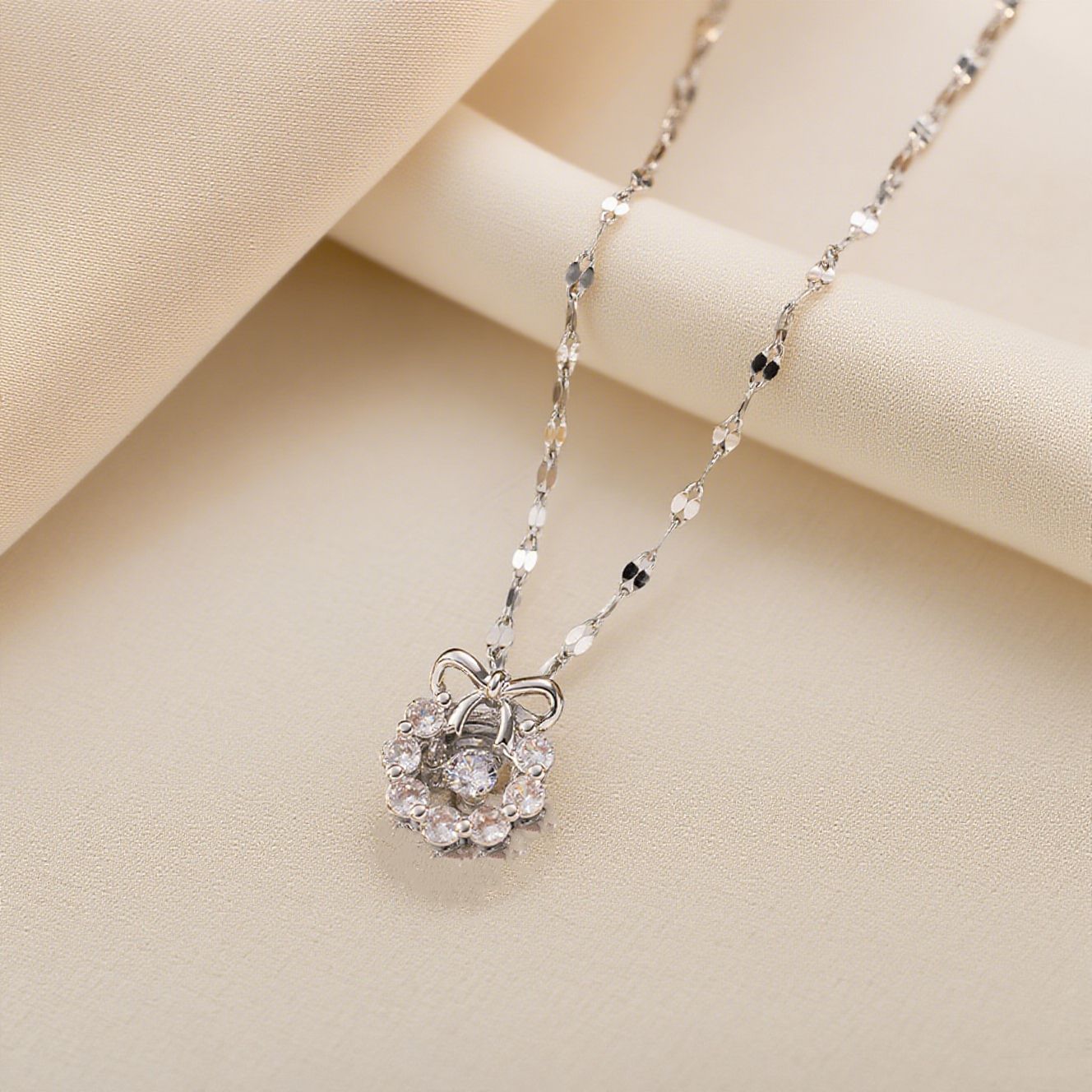 Bowknot Smart Rhinestone Titanium Steel Light Luxury Exquisite Pulsatile Heart Necklaces