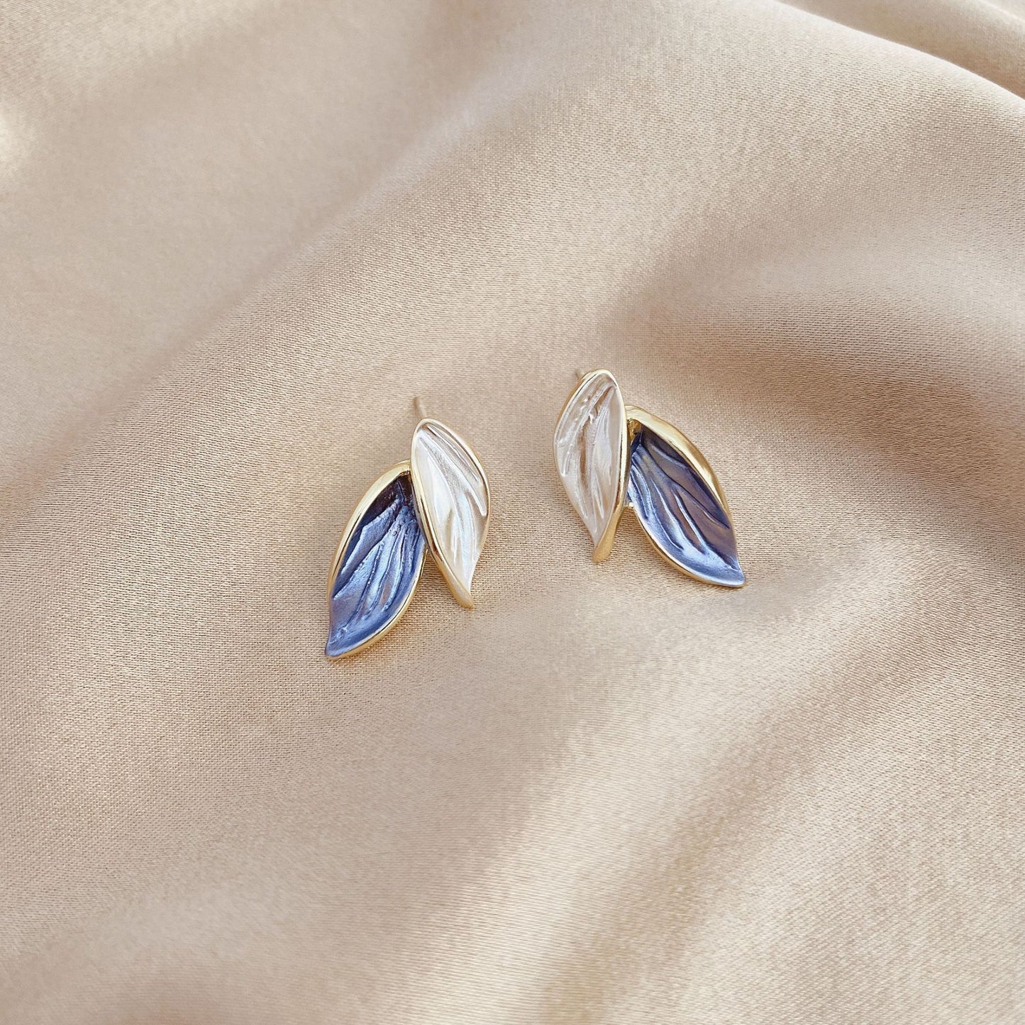 Light Luxury Sier Pin Pearl Niche Earrings