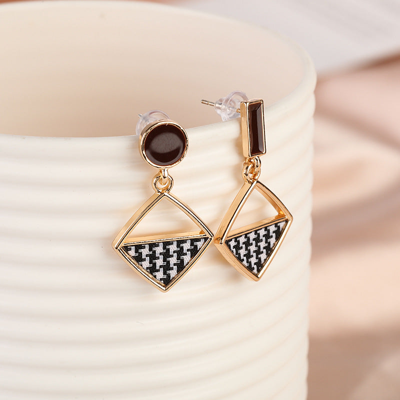 Fashion Geometry Pattern Diamond Female Korean Earrings