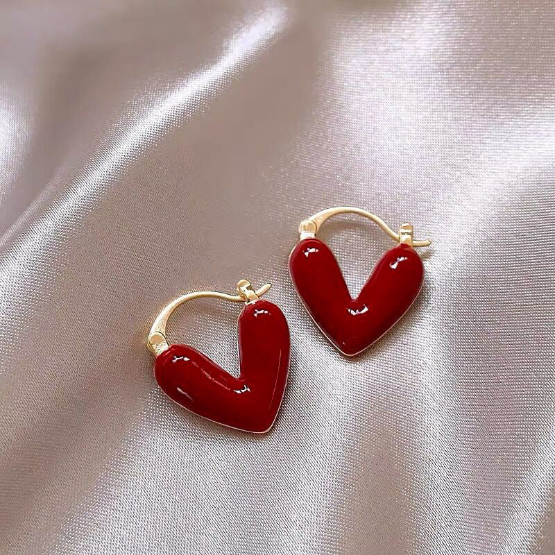 Women's Luxury Red Heart-shaped Ear Elegant Wild Earrings