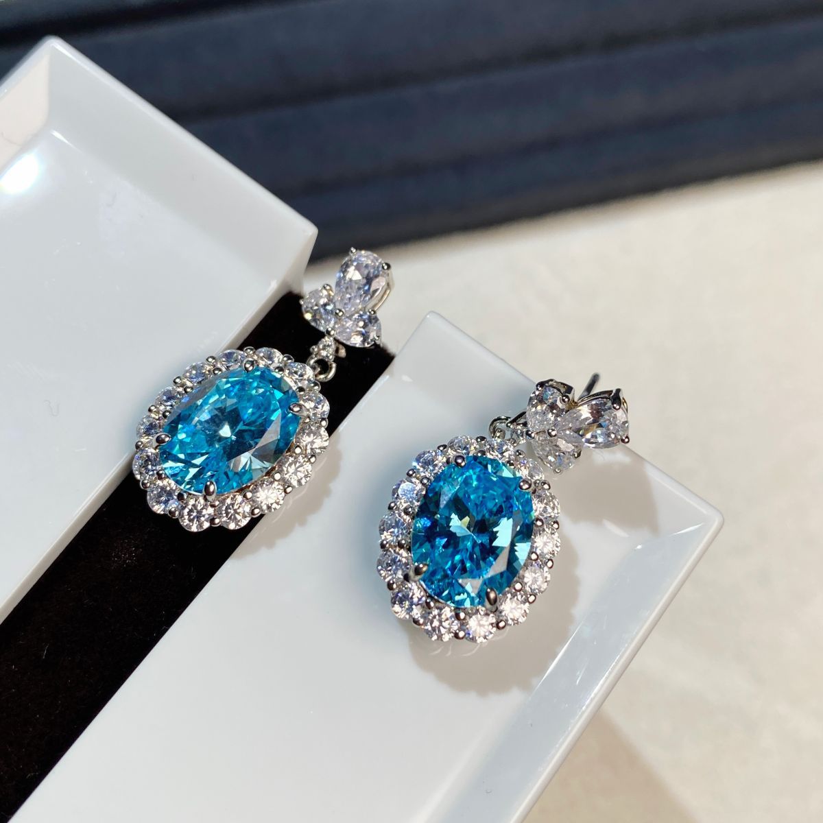 Attractive Sier Red Treasure Female Corundum Earrings